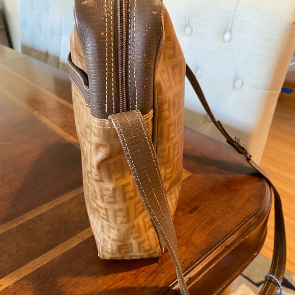 Authentic Fendi Shoulder Bag - Picture 4 of 16